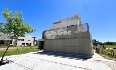 Casa en El Yacht a la venta y en alquiler anual Nordelta