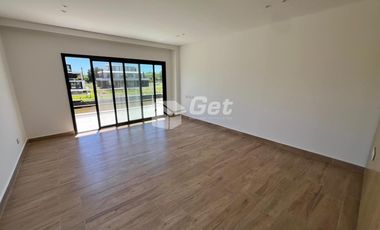 Casa en El Yacht a la venta y en alquiler anual Nordelta