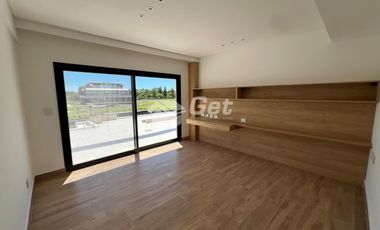 Casa en El Yacht a la venta y en alquiler anual Nordelta
