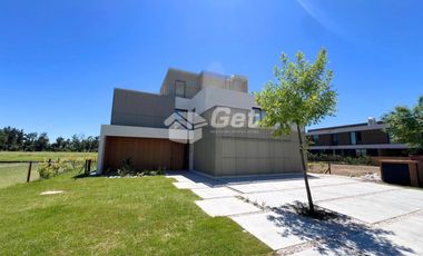 Casa en El Yacht a la venta y en alquiler anual Nordelta