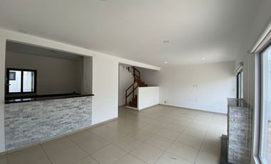 Casa en Venta Vista Bosques, con ampliación cerca de carretera México - Toluca