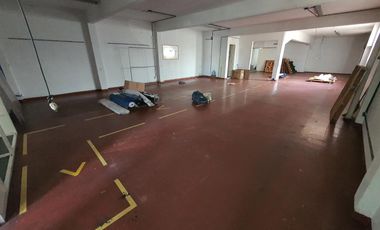 Depósito en  planta alta en lomas de zamora