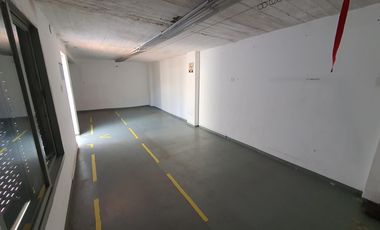 Depósito en  planta alta en lomas de zamora