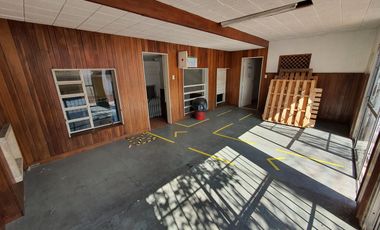 Depósito en  planta alta en lomas de zamora