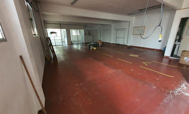 Depósito en  planta alta en lomas de zamora