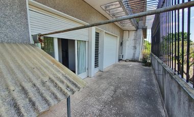 Depósito en  planta alta en lomas de zamora