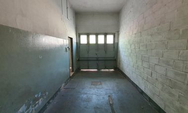 Depósito en  planta alta en lomas de zamora