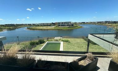 Casa en alquiler temporal en el Barrio Costas, Puertos / Escobar