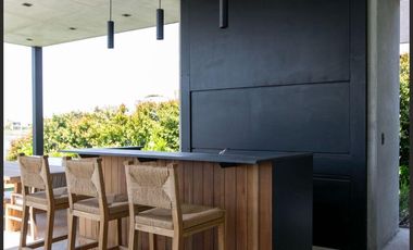 Casa en alquiler temporal en el Barrio Costas, Puertos / Escobar