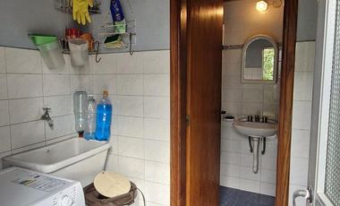 Venta casa 3 ambientes con patio en Sarandi