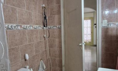 Venta casa 3 ambientes con patio en Sarandi