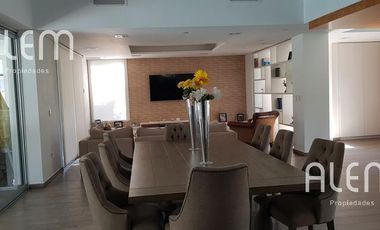 Importante Casa en VENTA en El Ombu