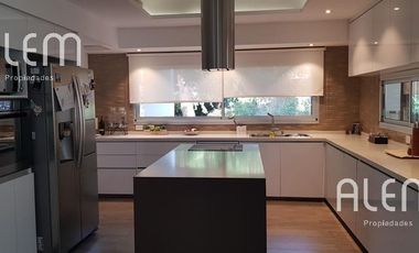 Importante Casa en VENTA en El Ombu