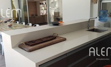 Importante Casa en VENTA en El Ombu