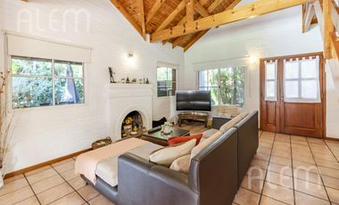 Casa en Echeverria del Lago con Piscina y excelente forestacion