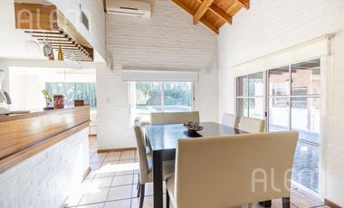 Casa en Echeverria del Lago con Piscina y excelente forestacion