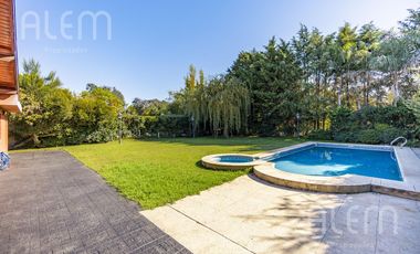 Casa en Echeverria del Lago con Piscina y excelente forestacion