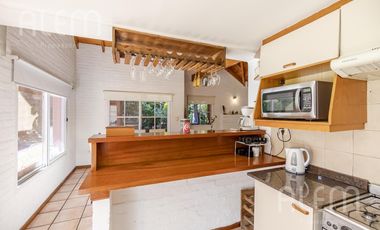 Casa en Echeverria del Lago con Piscina y excelente forestacion