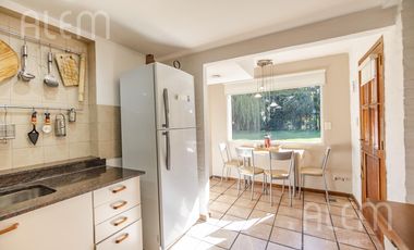 Casa en Echeverria del Lago con Piscina y excelente forestacion