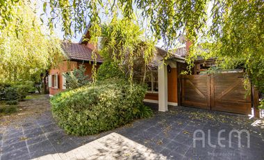 Casa en Echeverria del Lago con Piscina y excelente forestacion