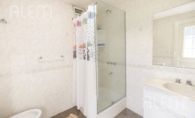 Casa en Echeverria del Lago con Piscina y excelente forestacion