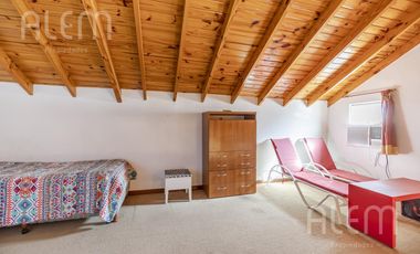 Casa en Echeverria del Lago con Piscina y excelente forestacion