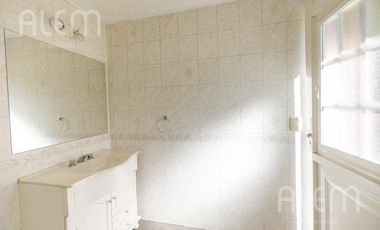 Casa en Echeverria del Lago con Piscina y excelente forestacion