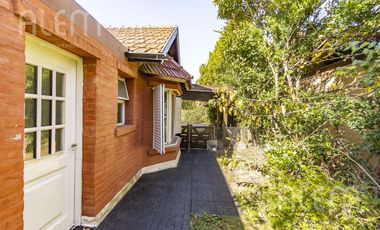 Casa en Echeverria del Lago con Piscina y excelente forestacion