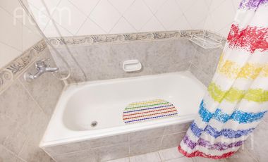 Casa en Echeverria del Lago con Piscina y excelente forestacion