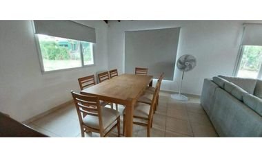 Casa minimalista en Valeria del Mar