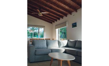 Casa minimalista en Valeria del Mar