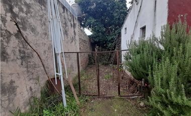 VIVIENDA CON DOS TERRENOS EN VENTA. PARQUE PASO DEL REY