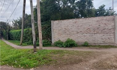 VIVIENDA CON DOS TERRENOS EN VENTA. PARQUE PASO DEL REY