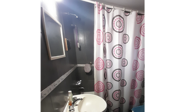 VIVIENDA CON DOS TERRENOS EN VENTA. PARQUE PASO DEL REY