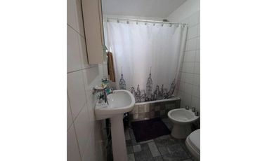 EXCELENTE DEPTO 2 AMBIENTES EN VENTA. MORON. INMEJORABLE UBICACIÓN