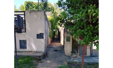 CASA DOS DORMITORIOS MONSEÑOR DOBLER ZONA BLAS PARERA