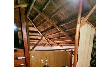 Venta casa estilo quinta a metros de RN 12