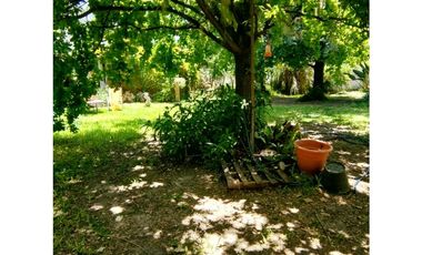 Venta casa estilo quinta a metros de RN 12