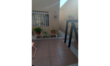 Casa Tres Dormiorio Gas Natural a metros de Don Bosco