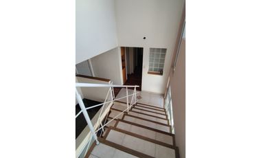 Excepcional propiedad cuatro habitaciones en zona centro de Paraná