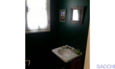 CASA EN VENTA BARRIO LAS CASUARINAS