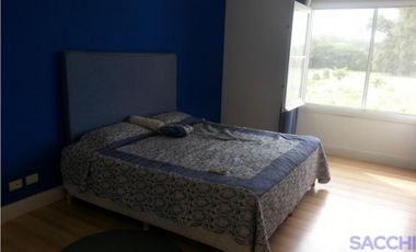 CASA EN VENTA BARRIO LAS CASUARINAS