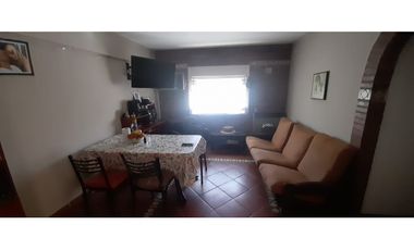 Excelente departamento en venta. Impecable estado. A mts Acceso Oeste