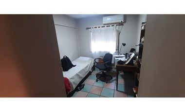 Excelente departamento en venta. Impecable estado. A mts Acceso Oeste