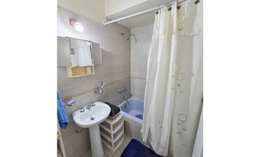 Chalet 3 amb con parque + Depto. 3 amb con garaje - C. Villar y Carasa