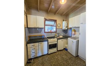 Chalet 3 amb con parque + Depto. 3 amb con garaje - C. Villar y Carasa