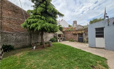 Chalet 3 amb con parque + Depto. 3 amb con garaje - C. Villar y Carasa