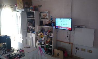 IMPECABLE MONOAMBIENTE. EXCELENTE UBICACION