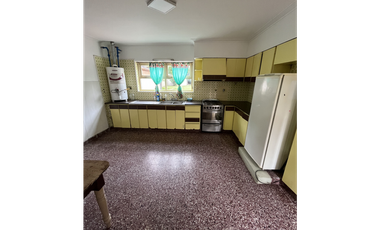 OPORTUNIDAD Propiedad mas 2 locales, terreno 500m2, Coronel Vidal