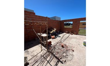 Casa en construccion mas monoambiente, Camet Norte